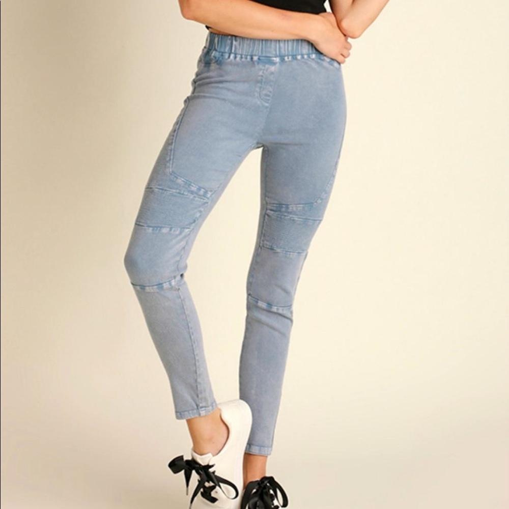 UMGEE Washed Denim Moto Jean Jegging Pull On Elastic Waist NWT Women’s Med